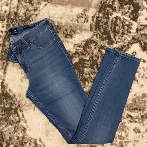 Women's Hollister low rise jean leggings